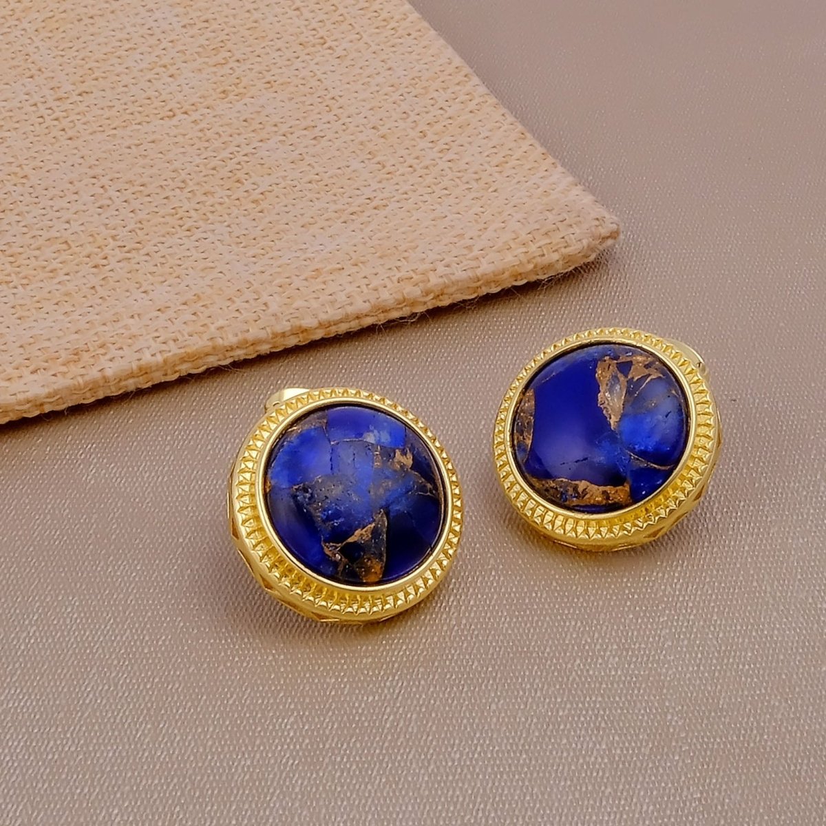 Natural Blue Sapphire Mohave Stud Earrings, Round Gemstone Bezel Set CE-1010 Blue Sapphire Mohave
