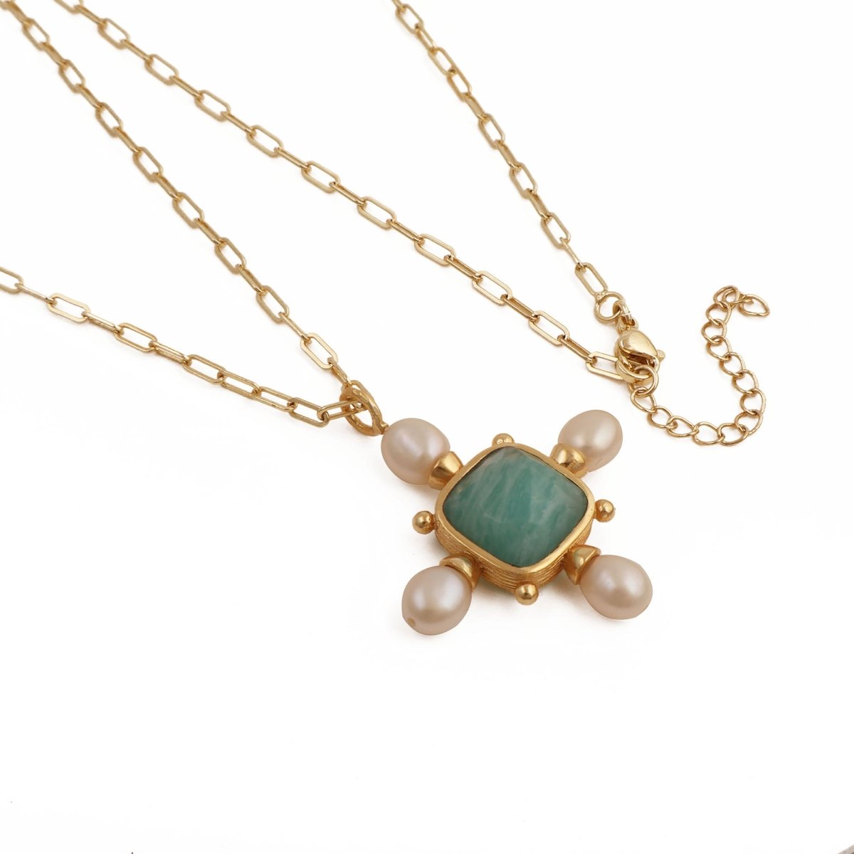 Vintage Rainbow Moonstone and Pearl Cushion Shape Necklace, Gold Plated Jewelry 5406