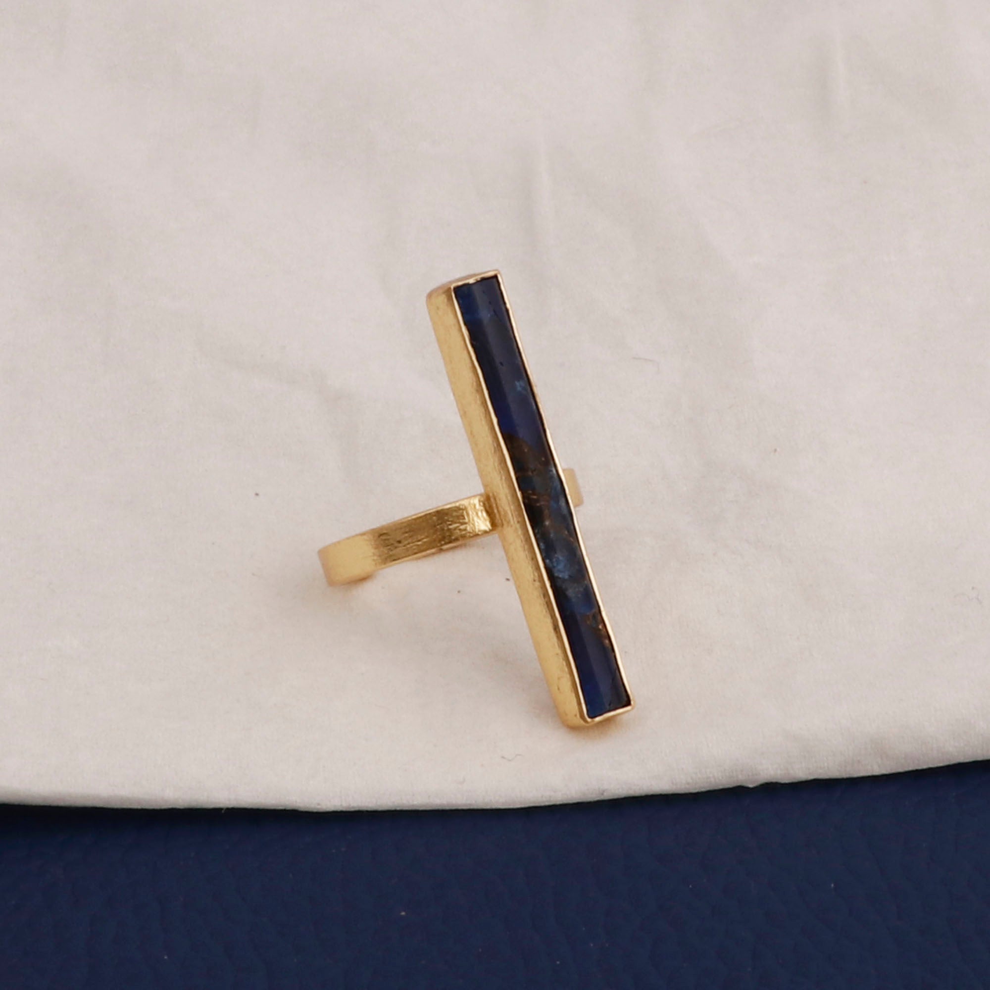 Blue Mohave Turquoise Ring Gold-Plated Vertical Bar Ring