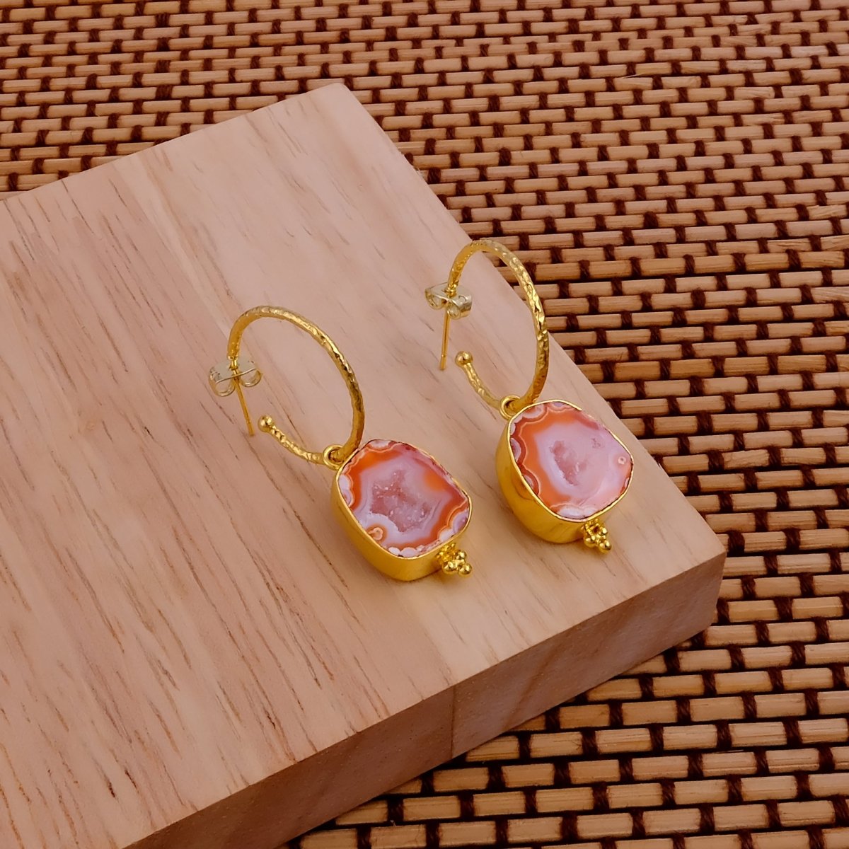 Black Geode Hoop Earring, Hammered Design Gold Plated Jewelry 5065