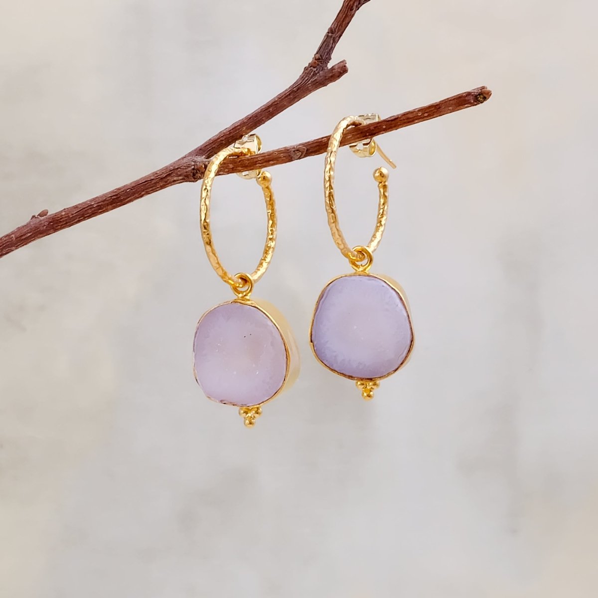 Black Geode Hoop Earring, Hammered Design Gold Plated Jewelry 5065