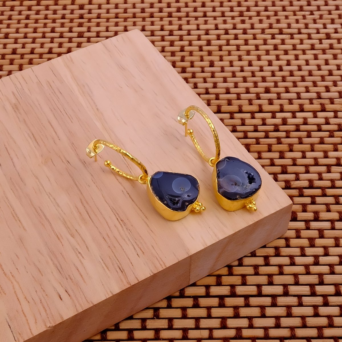 Black Geode Hoop Earring, Hammered Design Gold Plated Jewelry 5065