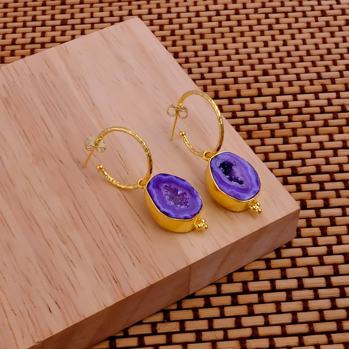 Black Geode Hoop Earring, Hammered Design Gold Plated Jewelry 5065