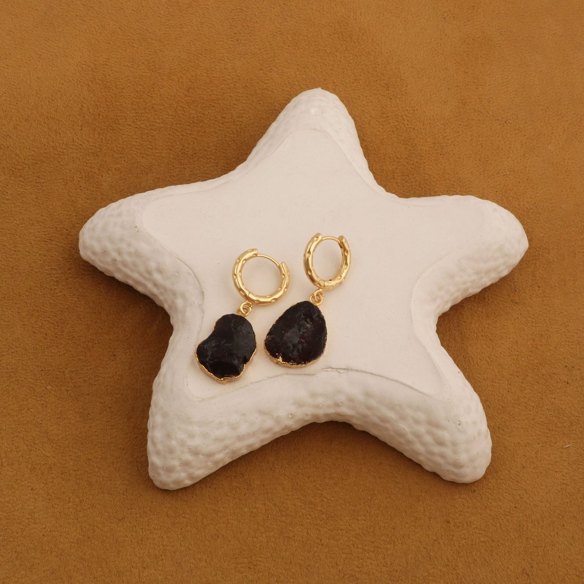 Boho Gold Hoop Earrings, Raw Natural Purple Amethyst Jewelry Minimalist Earrings 5216