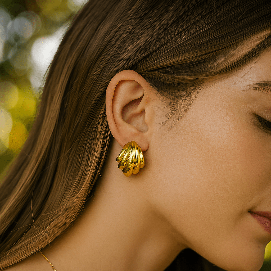 Bold Dome Shell Design Chunky Gold Plated Ribbed Statement Stud Earrings