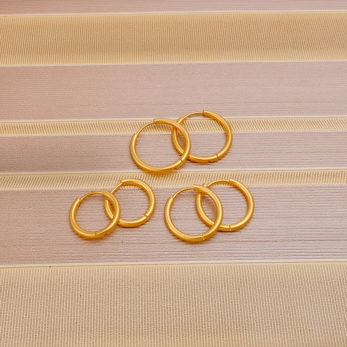 Classic Gold Hoop Earrings Minimal Everyday Hoops Timeless Unisex Jewelry