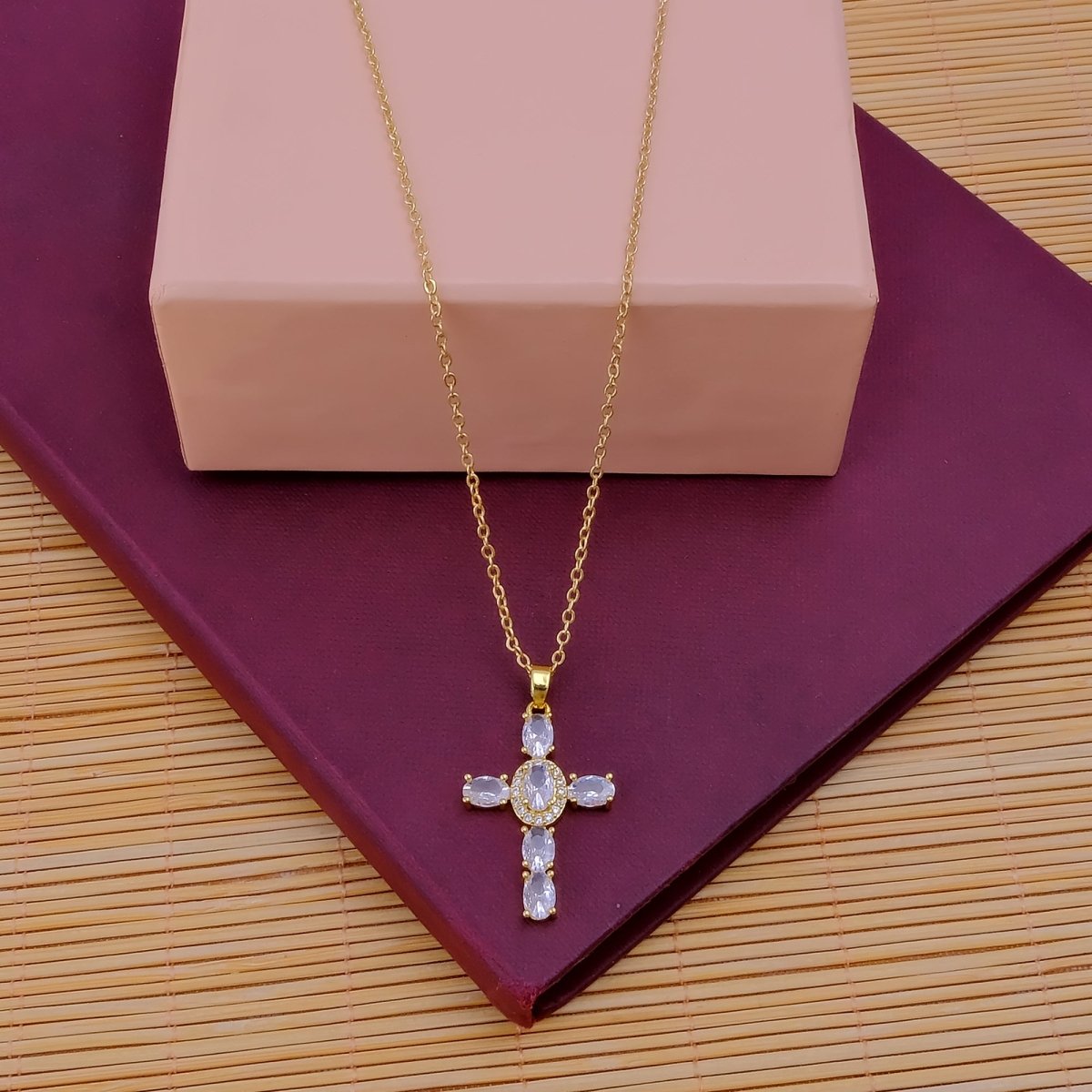 Cross Necklace Gold Plated Religious Cross Charm Unisex Women Men Necklace Pray Christian Faith Pendant