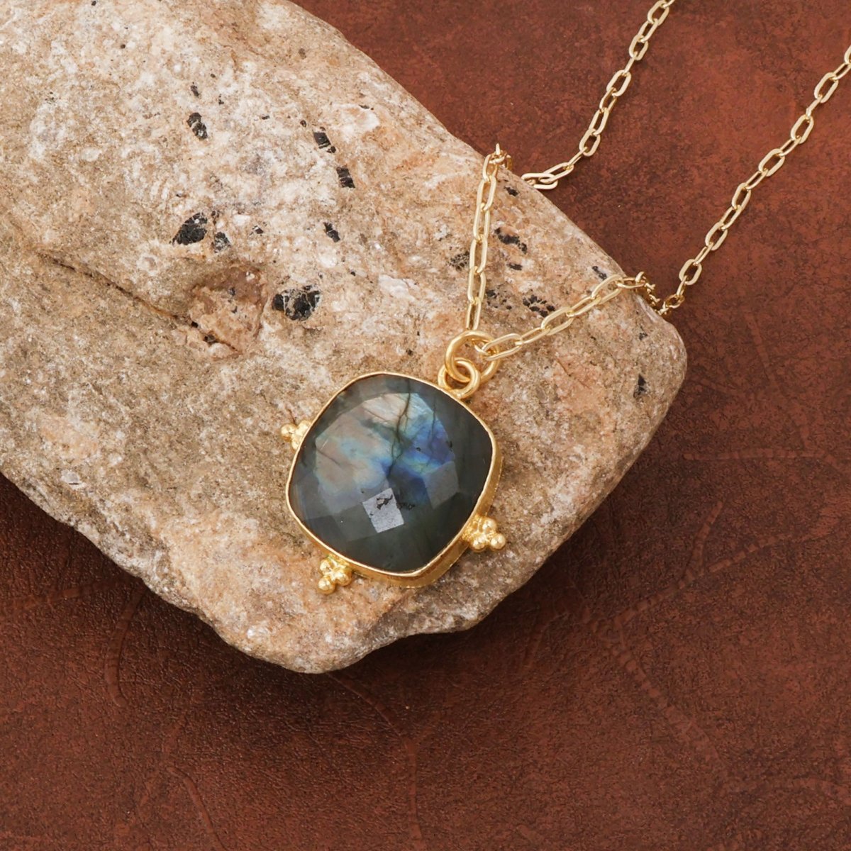 Dainty Labradorite Gemstone Pendant Necklace, Gold Plated Link Chain Necklace 5414