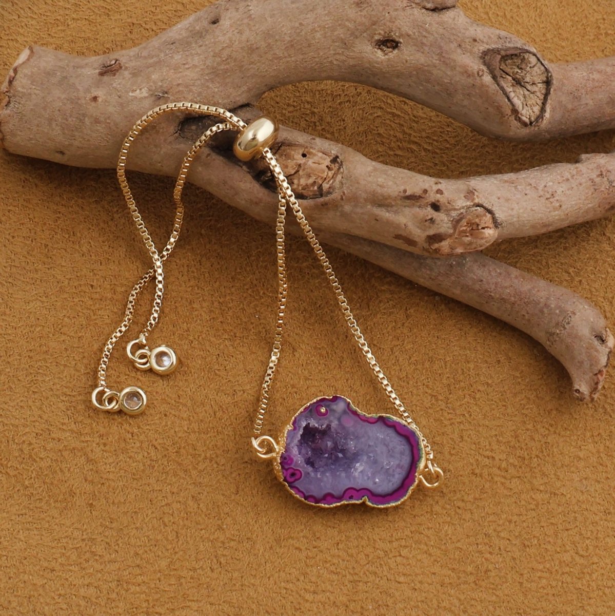 Gold Plated Adjustable Bracelet with Natural Blue Geode Gemstone 5370