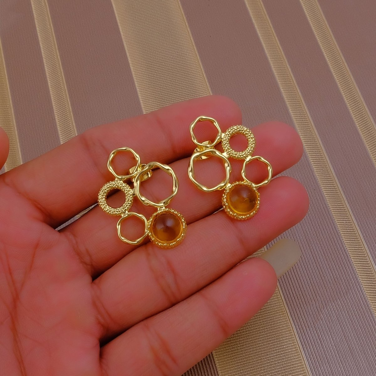Gold Plated Textured Multi - Circle Stud Earrings With Pink Fuchsia Gemstone CE - 1017
