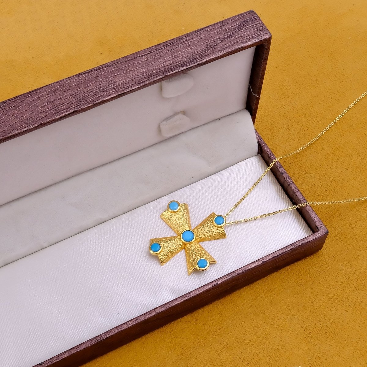 Green Onyx Cross Pendant Necklace, Gold Plated Statement Necklace for Women 5374