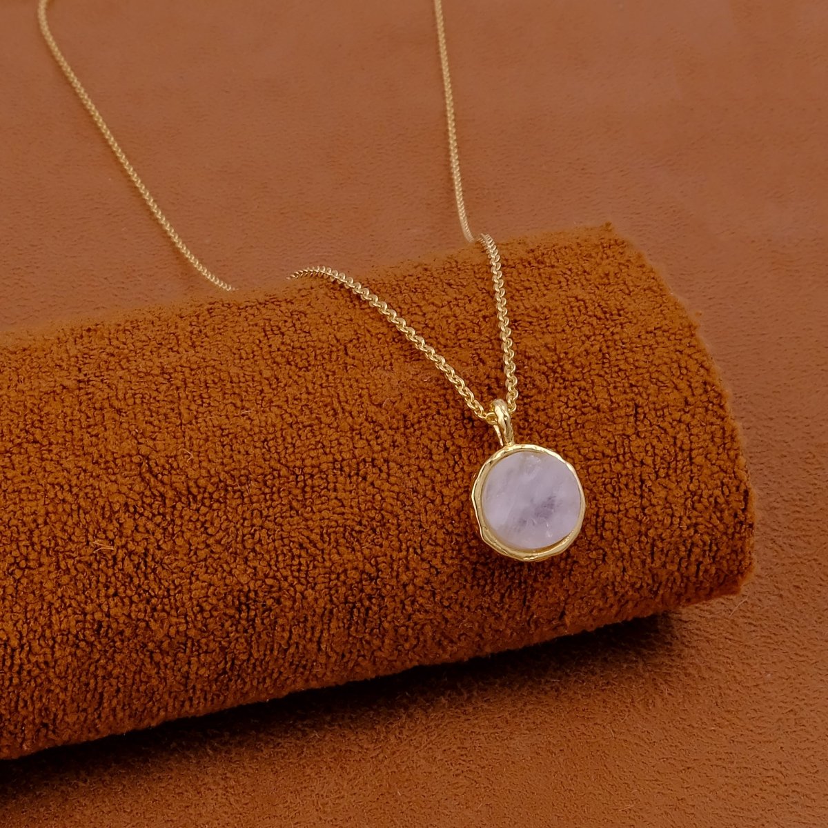 Green Strawberry Quartz Raw Gemstone, Round Shape Pendant Necklaces CN - 1003