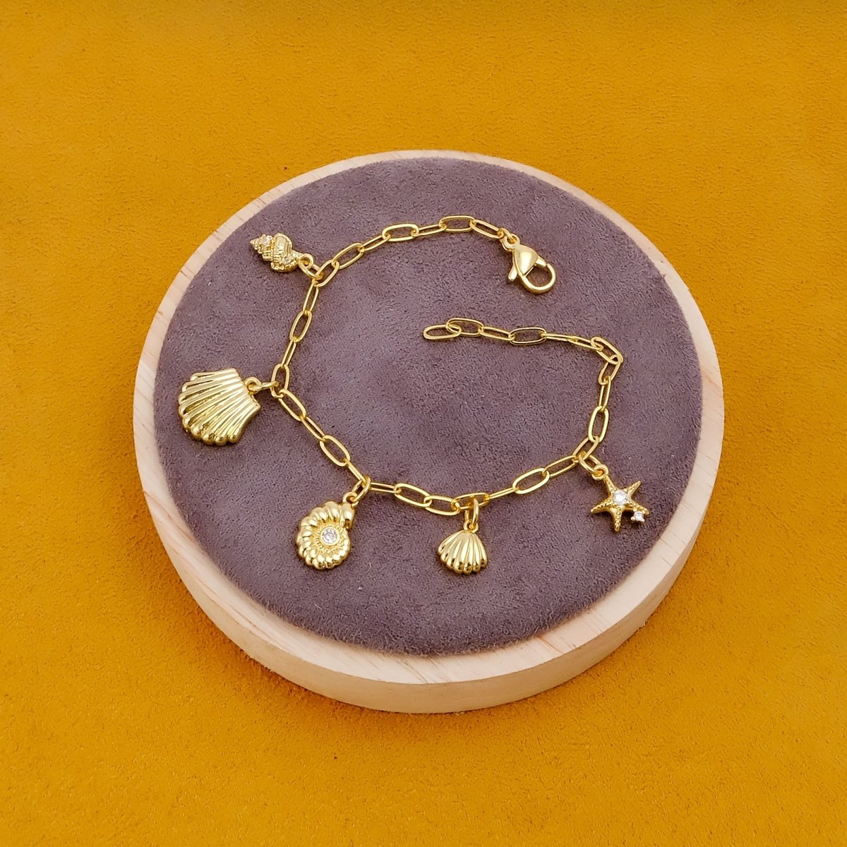 Minimal Gold Charm Bracelet, Aesthetic Jewelry Gift for Her 5382