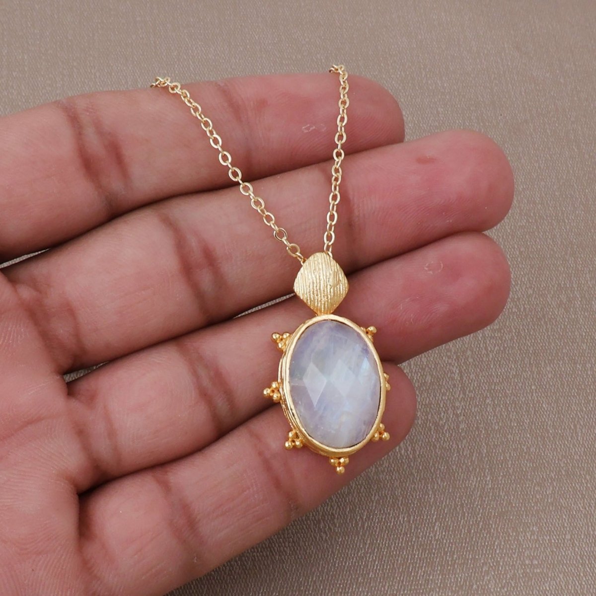 Minimalist Rainbow Moonstone Gemstone Necklaces, Trendy Minimal Jewelr 5415