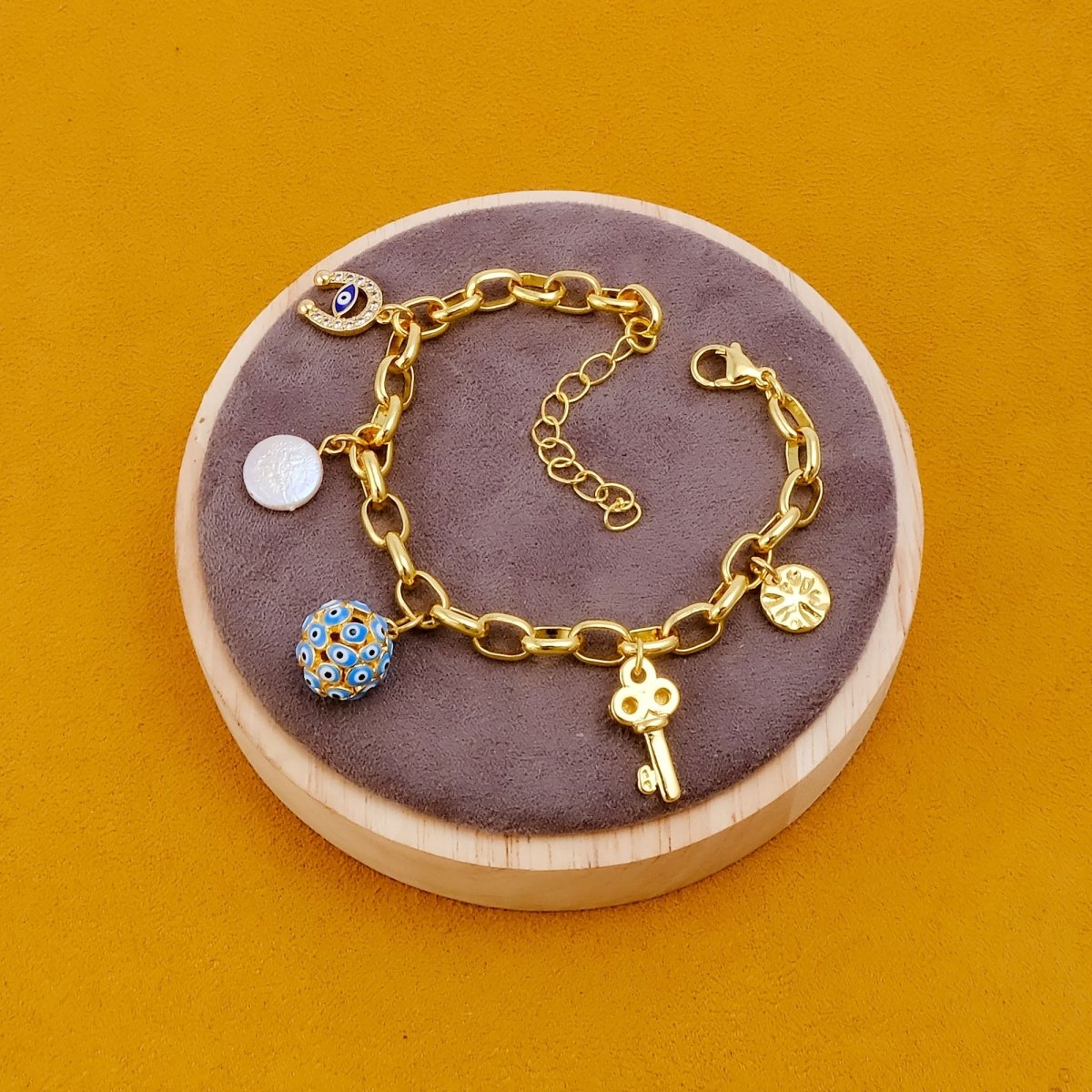 Modern Boho Charm Bracelet, Gold Link Bracelet with Cute Charms 5382