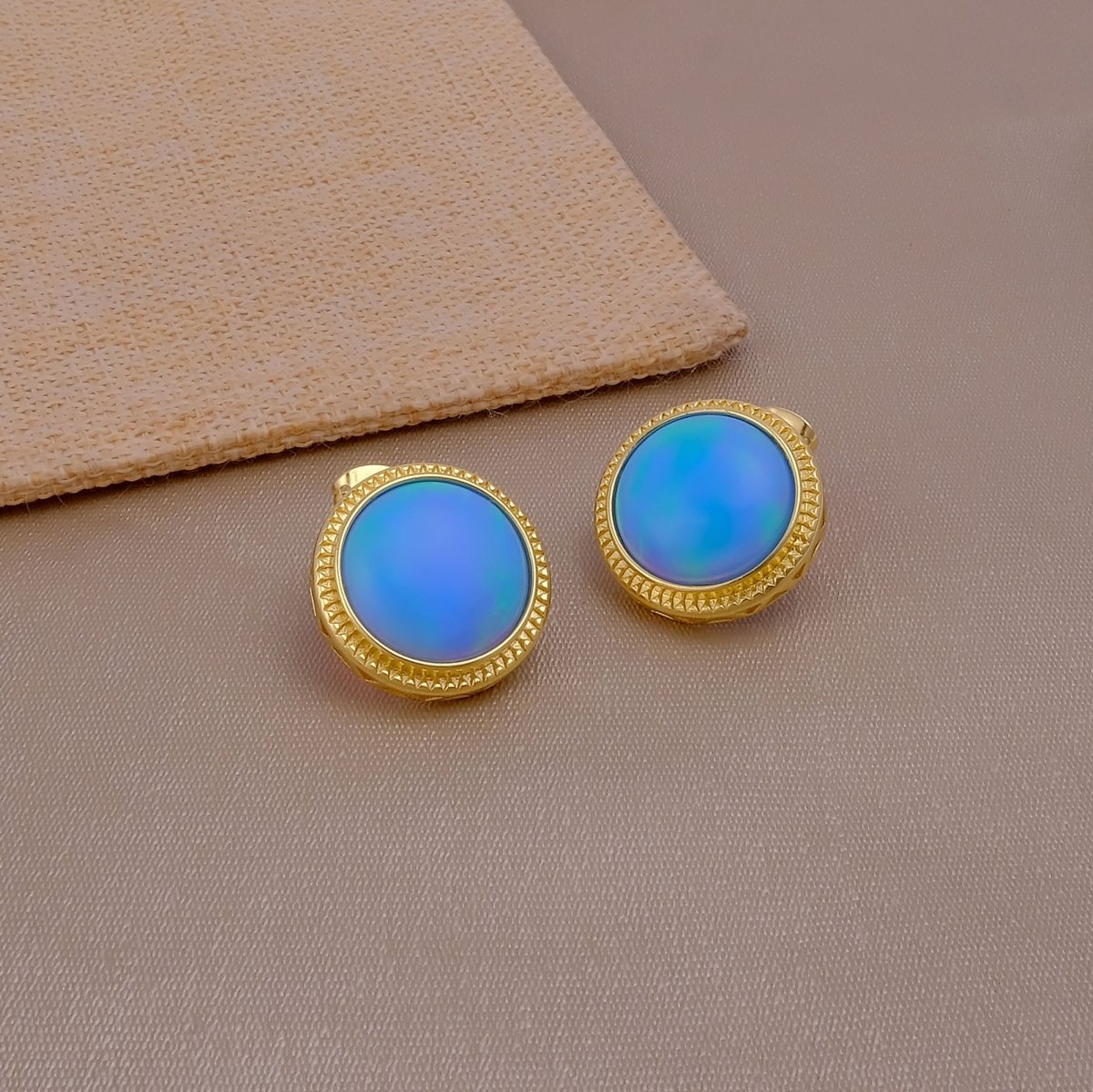 Natural Blue Sapphire Mohave Stud Earrings, Round Gemstone Bezel Set CE-1010