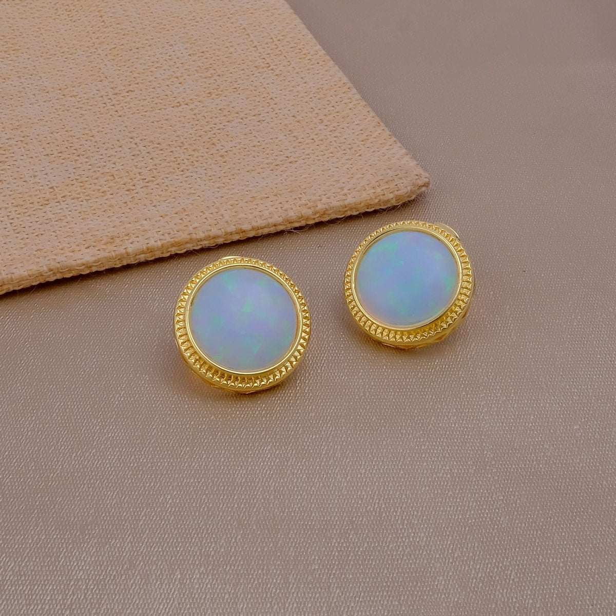 Natural Blue Sapphire Mohave Stud Earrings, Round Gemstone Bezel Set CE-1010