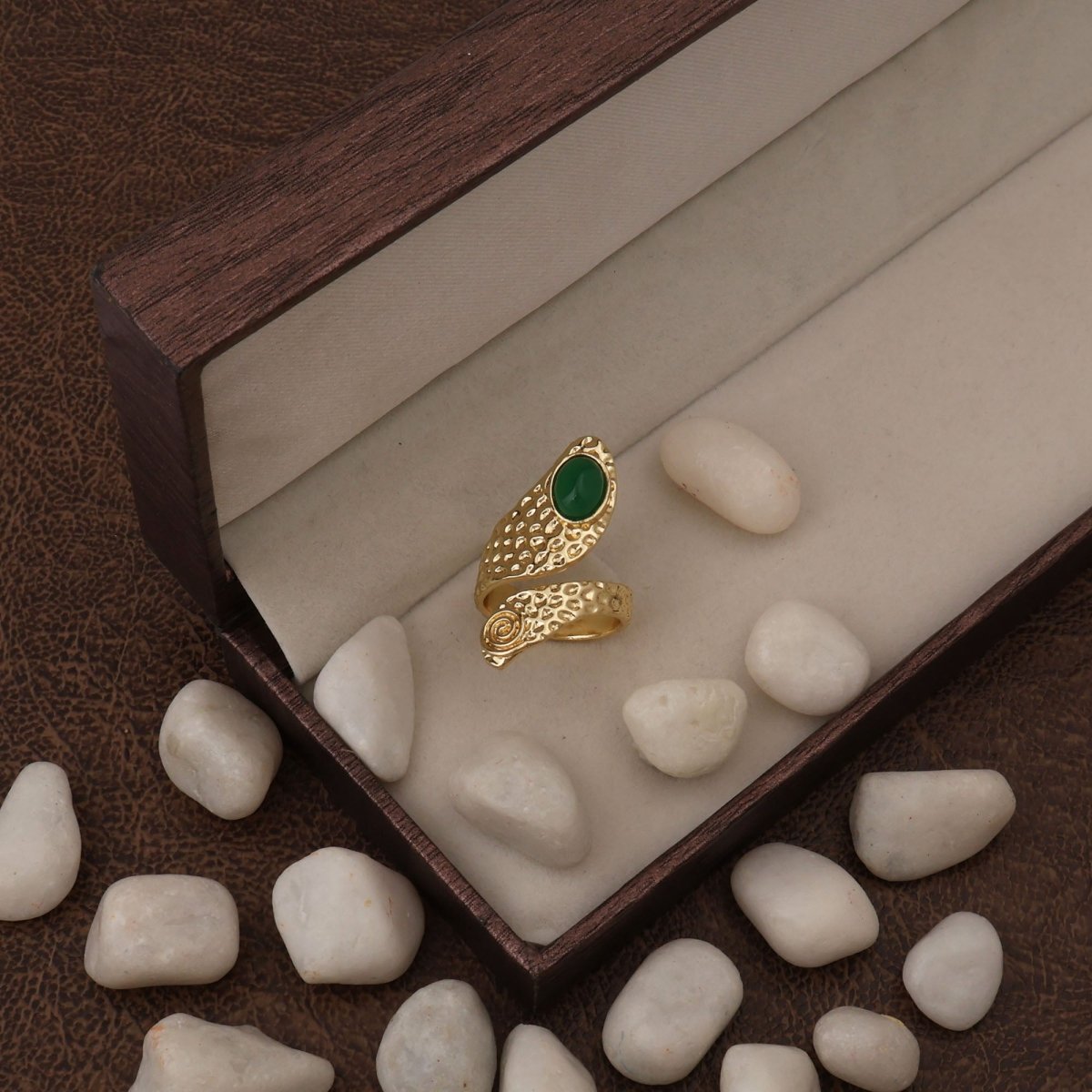 Natural Green Onyx Gemstone Hammered Design Gold Plated Rings CR - 1015