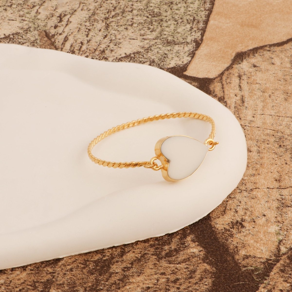 Natural Green Onyx Heart Shape Stone, Twisted Gold - Plated Bangle 5050