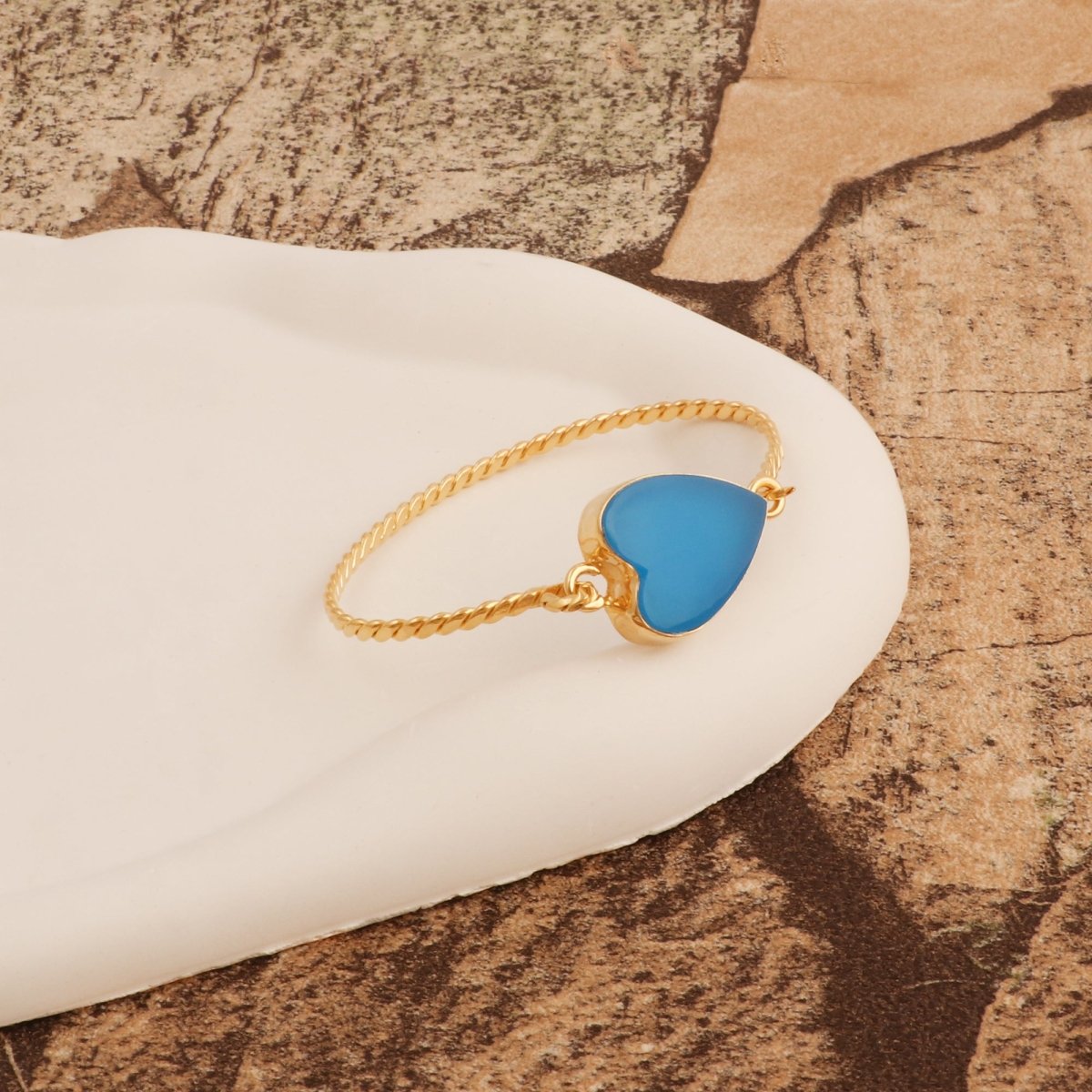Natural Green Onyx Heart Shape Stone, Twisted Gold - Plated Bangle 5050