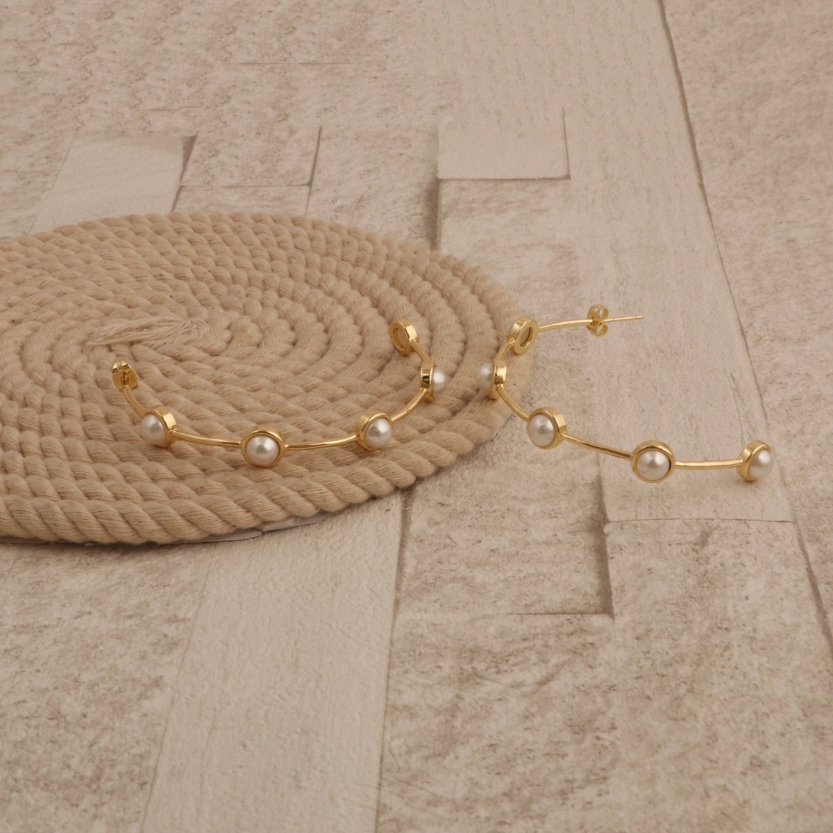 Natural Pearl Hoop Earrings, Gold Plated Minimalist Everyday Jewelry CE-1029