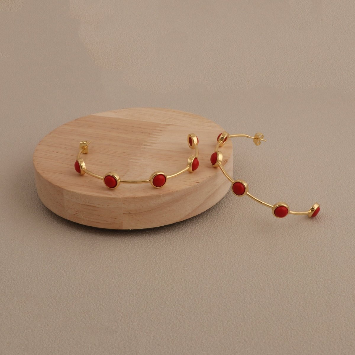 Natural Pearl Hoop Earrings, Gold Plated Minimalist Everyday Jewelry CE-1029