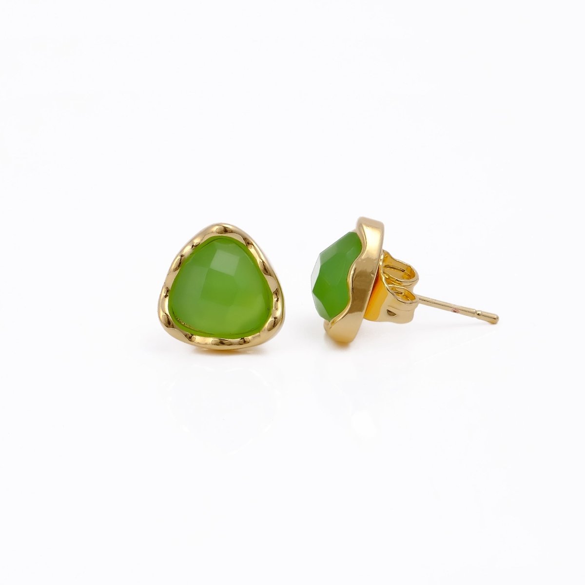 Natural Sodalite Faceted Trillion Gemstone, Gold Plated Stud Earrings CE-1015