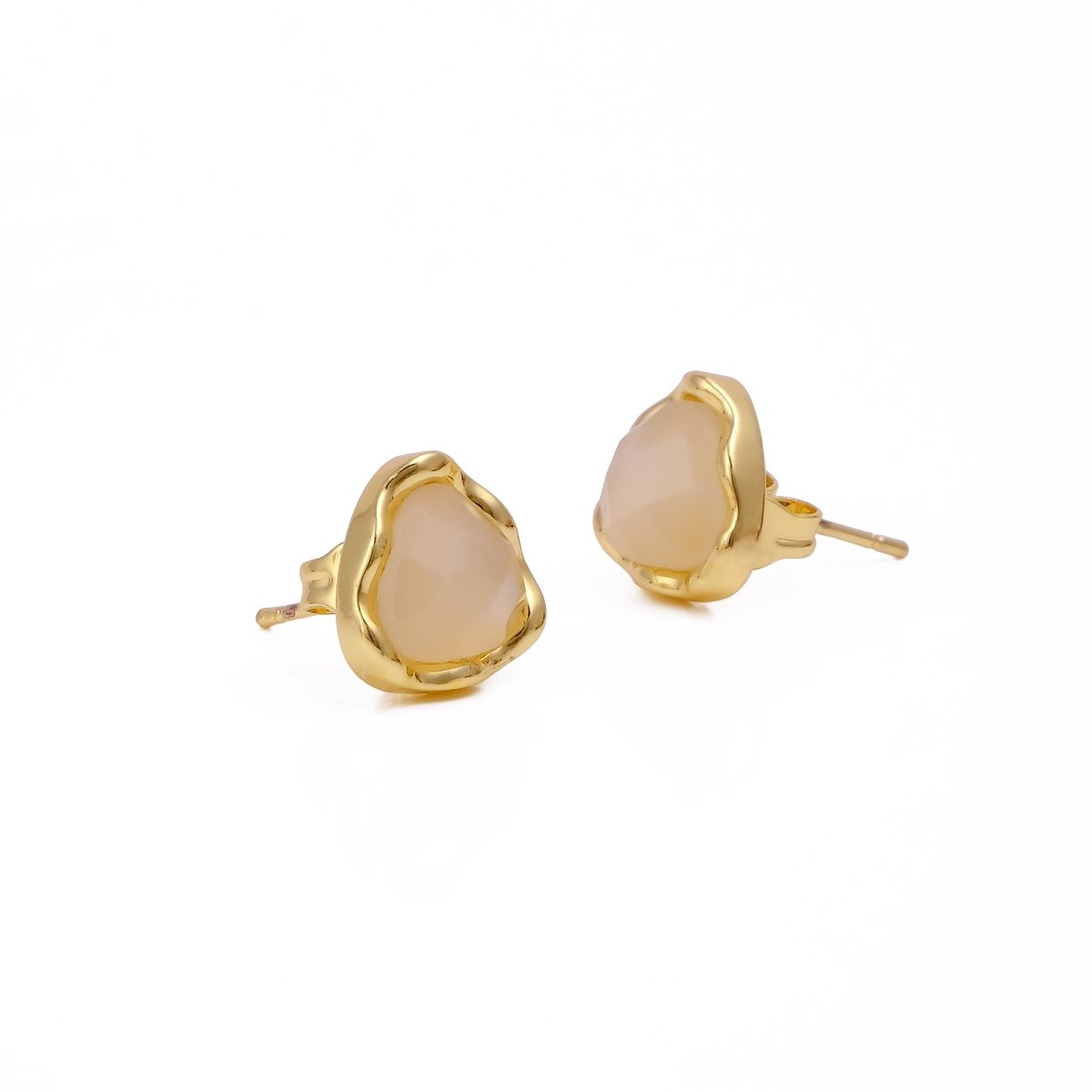 Natural Sodalite Faceted Trillion Gemstone, Gold Plated Stud Earrings CE-1015