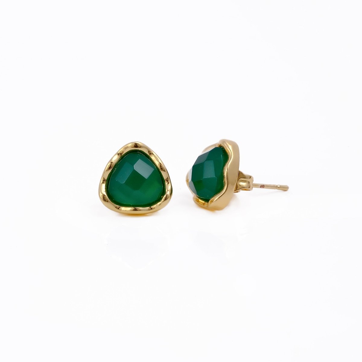 Natural Sodalite Faceted Trillion Gemstone, Gold Plated Stud Earrings CE-1015