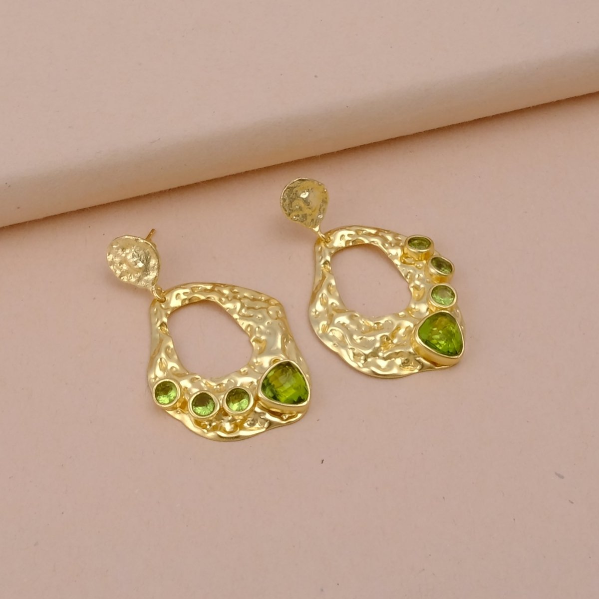 Open Teardrop Earrings with Peridot Gemstones with Gold Hammered Textured, Hammered Style Collet Set Push Back Studs Earrings Jewelry. S