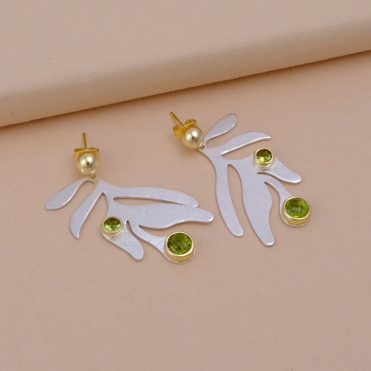 Peridot Gemstone Dangle Drop Studs Earrings, Silver Plated Faceted Cut Gemstone Dangle Drop Push Back Statement Earrings, Handmade Earring Jewelry. S