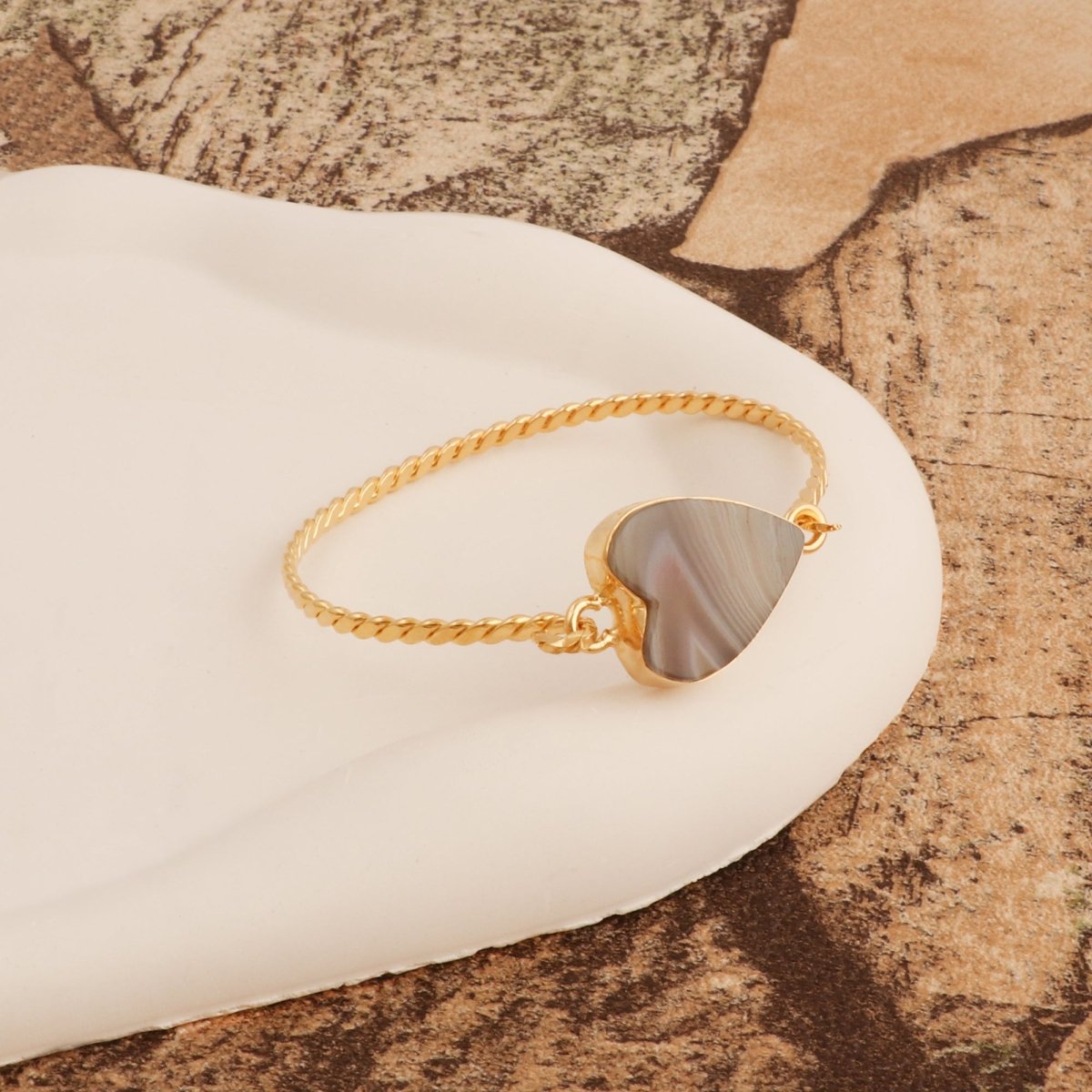Pink Chalcedony Heart Gemstone Bangle, Minimalist Twisted Brass Jewelry 5050