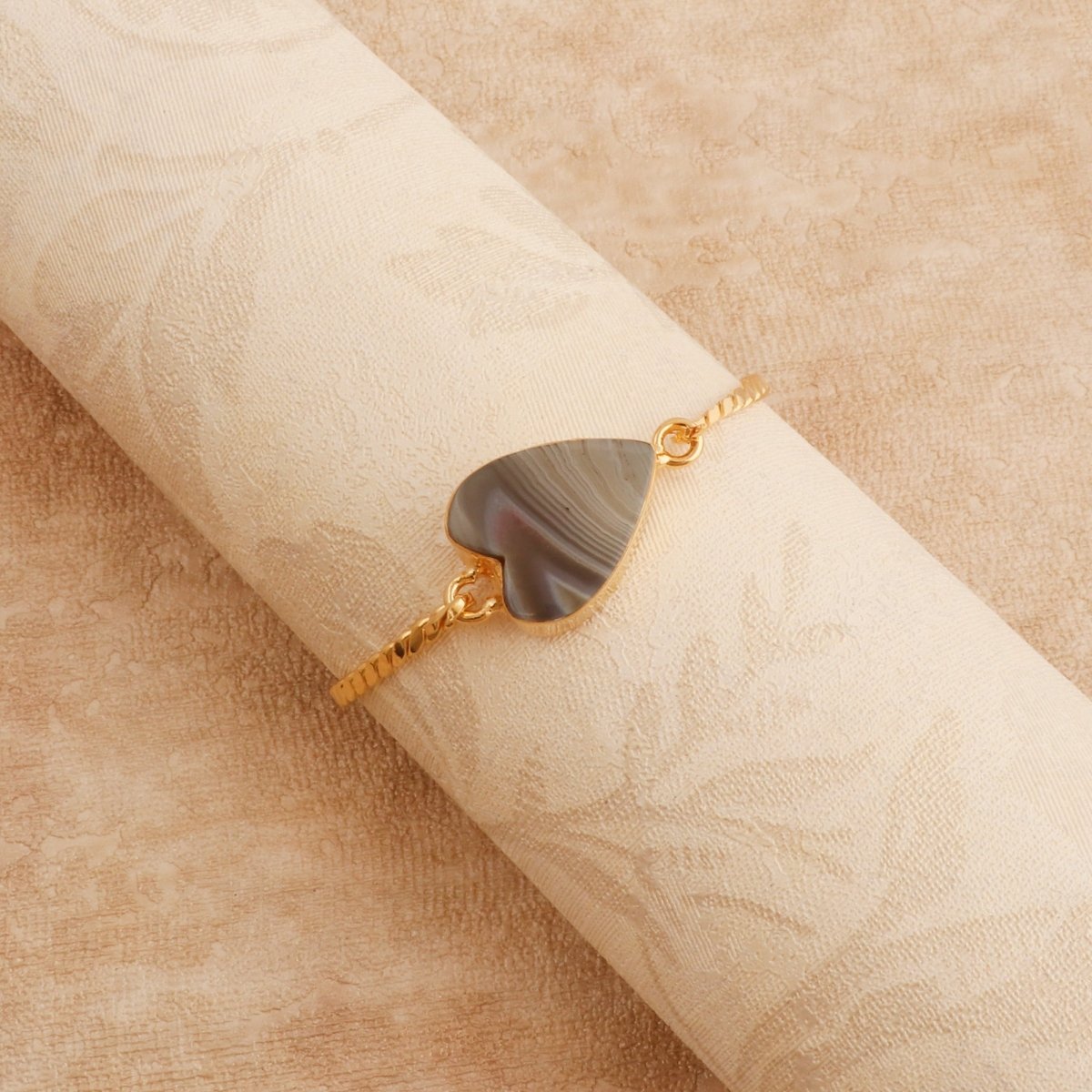 Pink Chalcedony Heart Gemstone Bangle, Minimalist Twisted Brass Jewelry 5050
