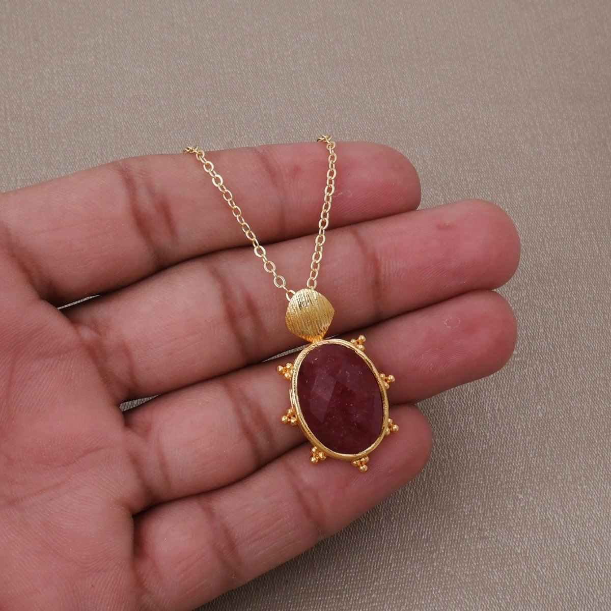 Pink Strawberry Quartz Oval Shape Gemstone Pendant Necklace, Gold Plated Jewelry 5415