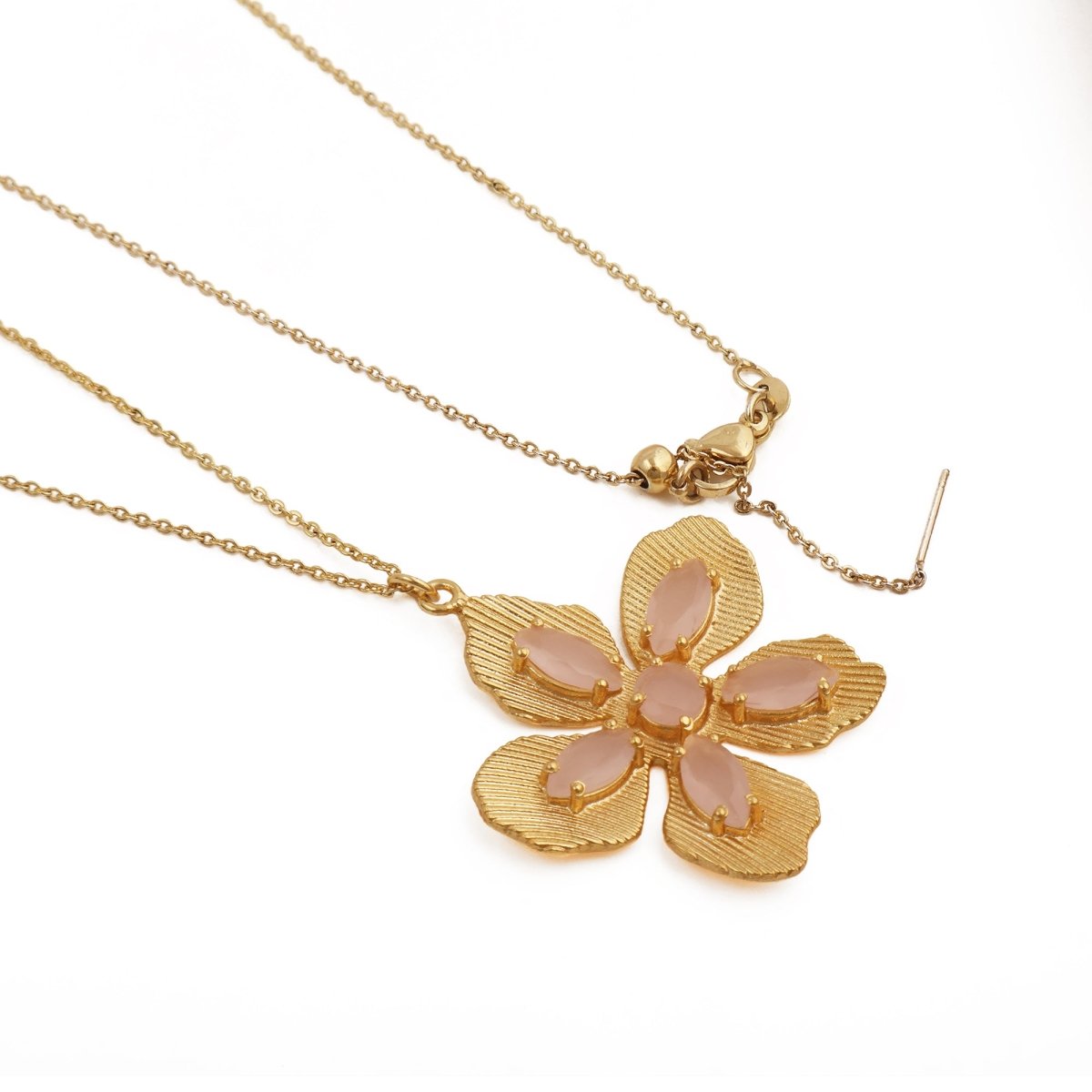 Red Garnet Gemstone Flower Pendant Necklace, Textured Gold Plated Jewelry 5390