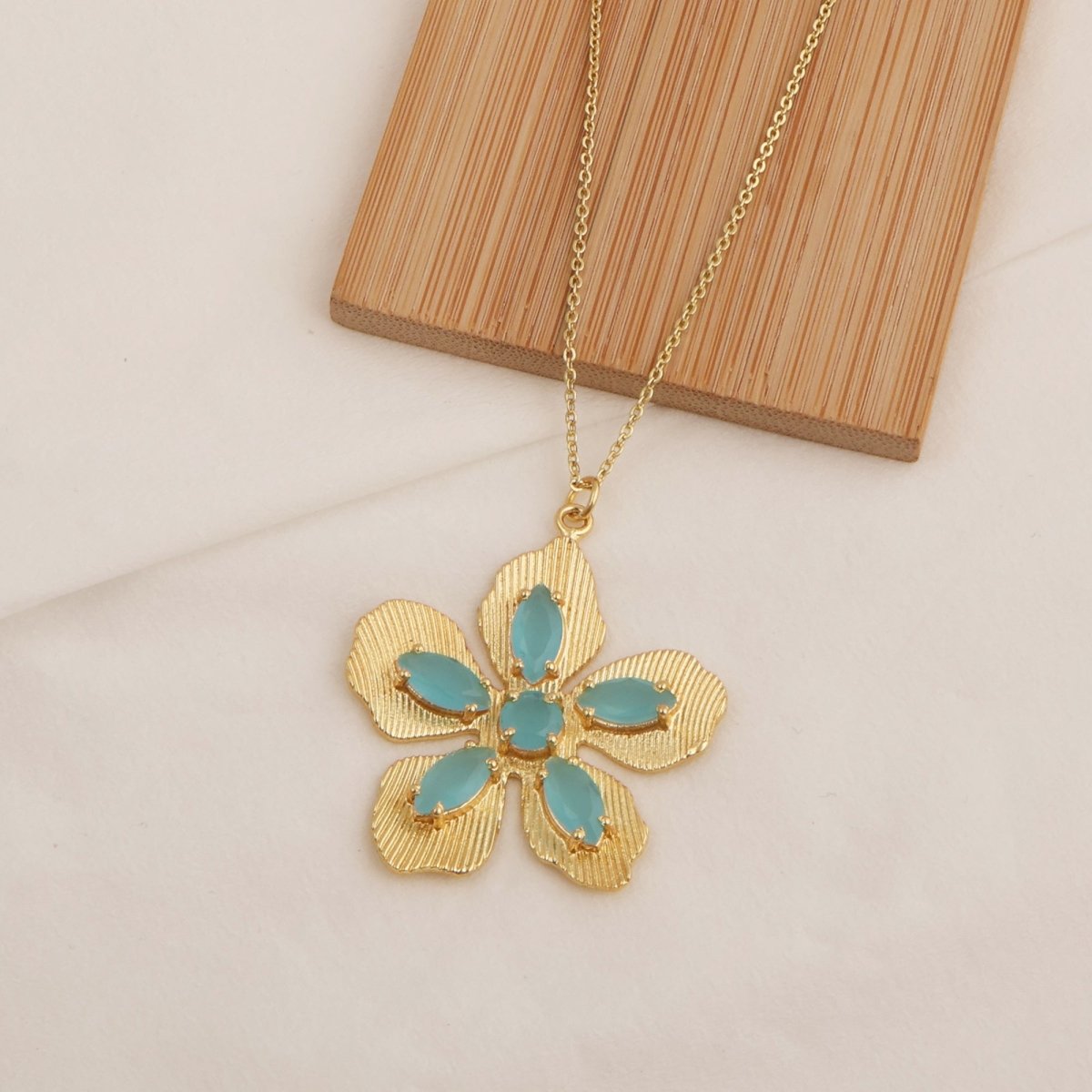 Red Garnet Gemstone Flower Pendant Necklace, Textured Gold Plated Jewelry 5390