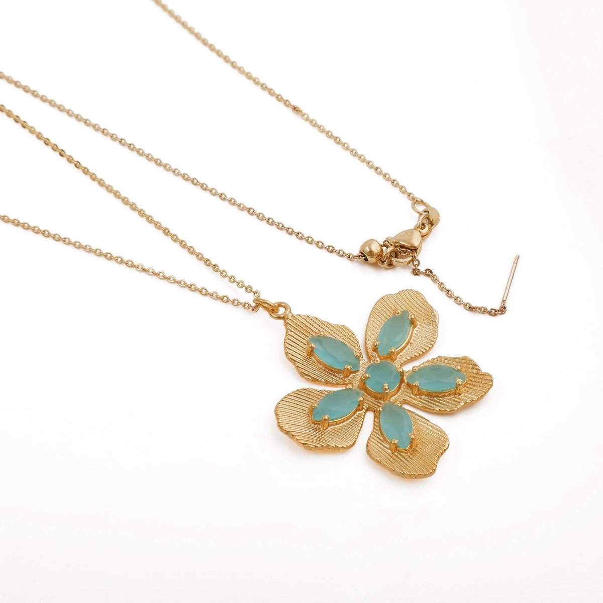 Red Garnet Gemstone Flower Pendant Necklace, Textured Gold Plated Jewelry 5390